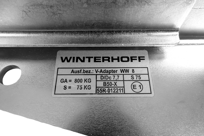 WINTERHOFF WW 8-G+V kogelkoppelingadapter voor 800 kg aanhanger met V-vormige dissel