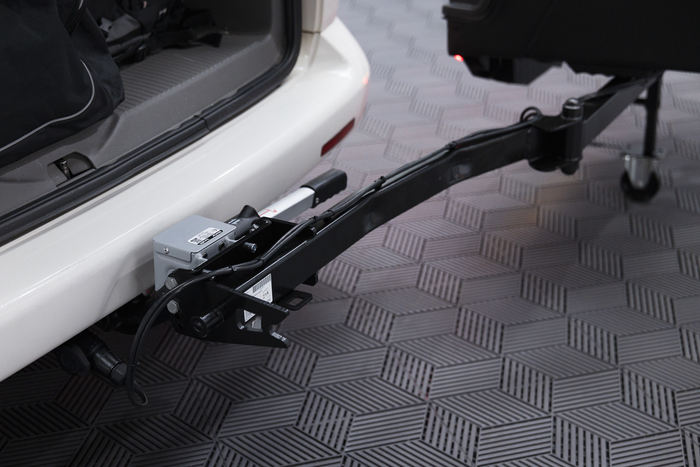 Towbox Camper Alpha zwart (kort) - bagagedrager voor montage op de trekhaak