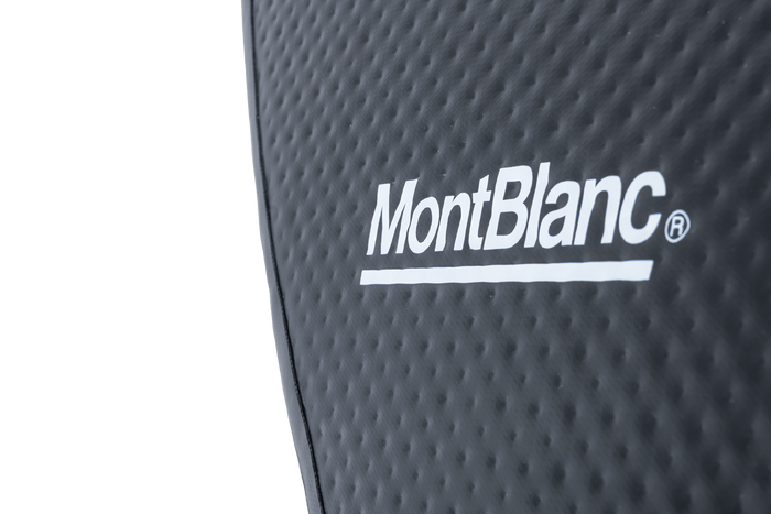 Bagagebox voor Mont Blanc Senja fietsendragers die op de trekhaak worden gemonteerd