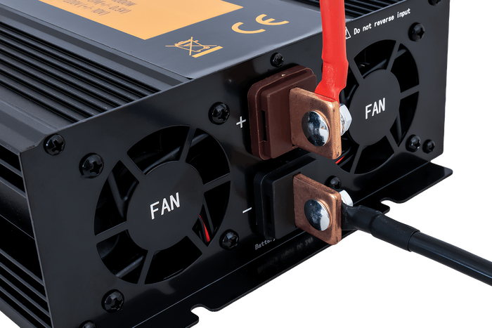 Spanningsomvormer 24V/230V (2000/4000W) KAMAR E1931