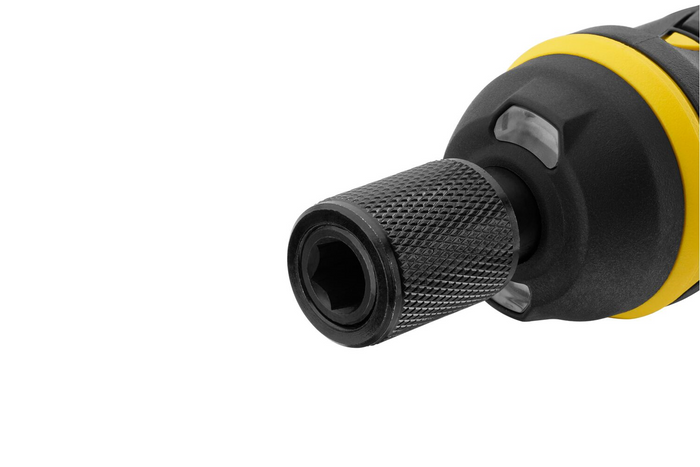 STANLEY 4V schroevendraaier met accu, oplader en bits 