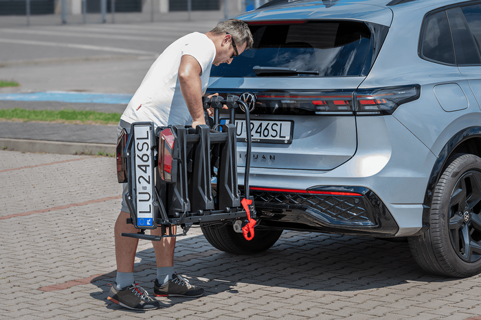 Inter Pack Velox 3 LED - opvouwbare fietsendrager voor op de trekhaak, geschikt voor 3 fietsen, met LED-verlichting (zwart)