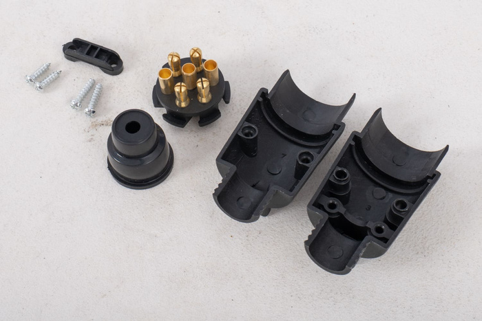 OUTLET 7-PIN UNITRAILER stekker voor trekhaakcontactdoos