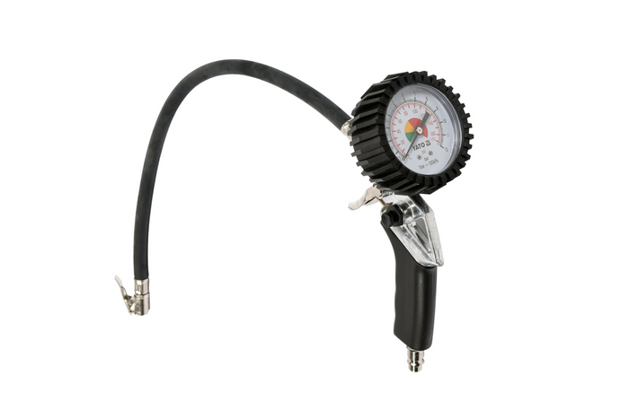 Opblaaspistool met een YATO YT-2370 drukmeter