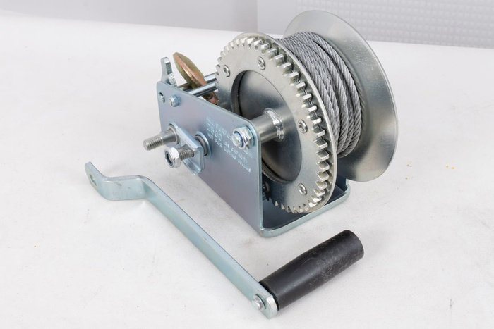 OUTLET Handlier voor KNOTT-aanhangwagen 1135 kg met staalkabel