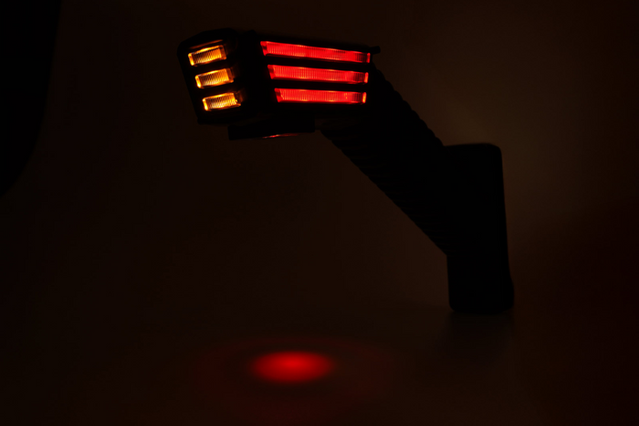 WAŚ 2552L W297.5.1 SPOT LED linker markeringslamp op een lange arm