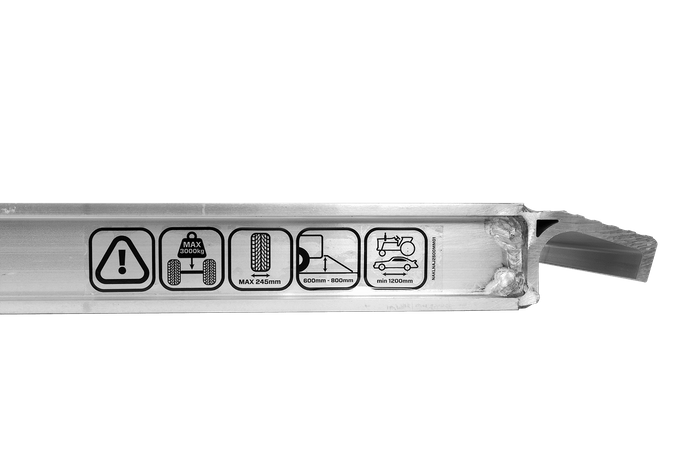 2,5 meter aluminium oprijplaat 1500 kg draagvermogen.