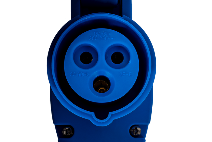 MANTES 2P+E haakse CEE-stekker met extra stopcontact 16A 230V