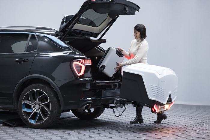 Towbox Alpha klassiek grijs - bagagebox voor montage op de trekhaak