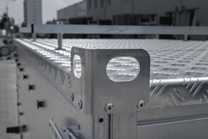 Lichte aanhanger 200x125 UNITRAILER GARDEN 201 KIPP met BIS-zijwanden en aluminium afdekking