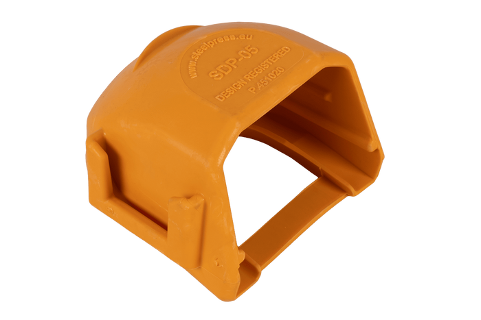 Veiligheidsafdekking voor de STEELPRESS SDP-05 Soft Dock kogelkoppeling met ruimte voor de stekker.