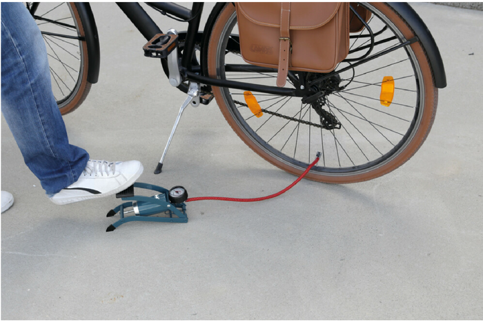 LAMPA universele enkelcilinder voetpomp