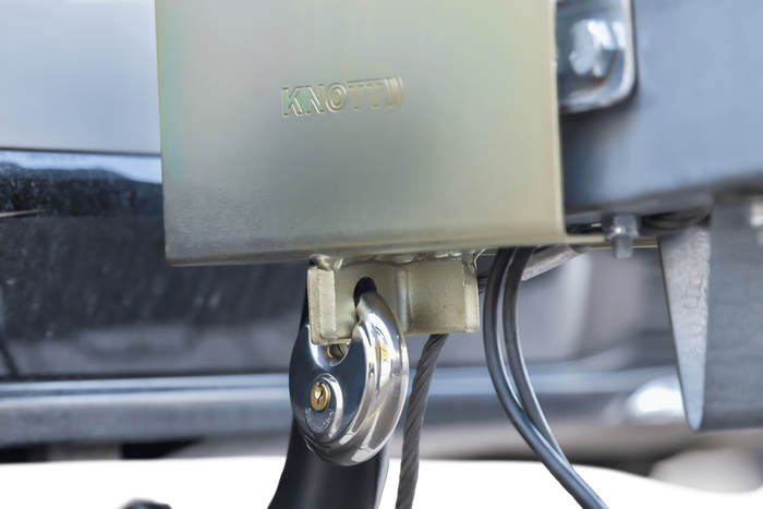 Universele knott disselslot voor aanhangwagens