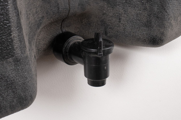 OUTLET LOKHEN 30l watertank voor een bustrailer met zeepdispenser