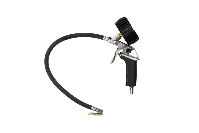 Opblaaspistool met een YATO YT-2370 drukmeter