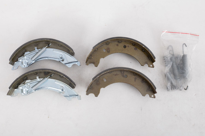 OUTLET Remschoenen voor geremde assen KNOTT 200x50 SET