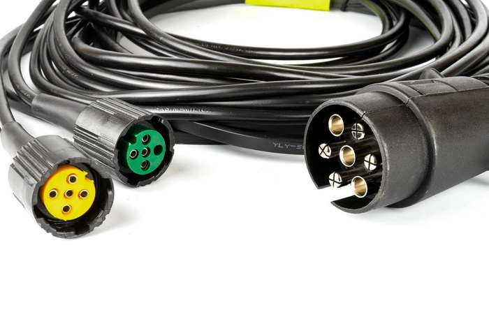 Verlichtingsset: FRISTOM LED achterlichten + HORPOL LED markeringslichten + MANTES 5,3 m 7-polige kabelboom