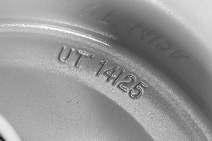 UNITRAILER stalen velg 5,5Ix8"H2 3x128 met lagers 6205-2RS