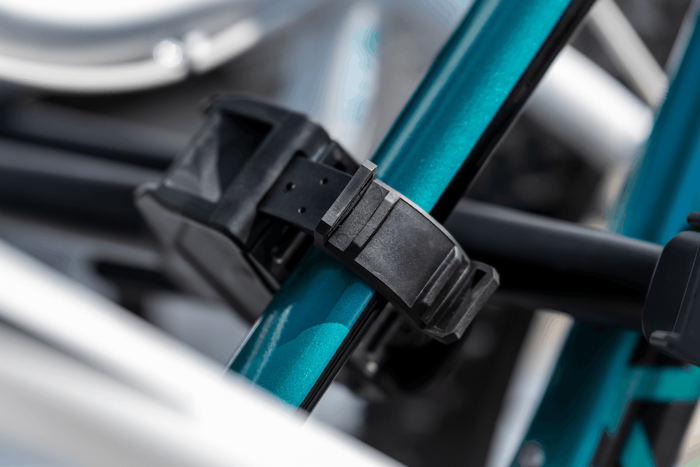 Inter Pack Velox 3 LED - opvouwbare fietsendrager voor op de trekhaak, geschikt voor 3 fietsen, met LED-verlichting (zwart)