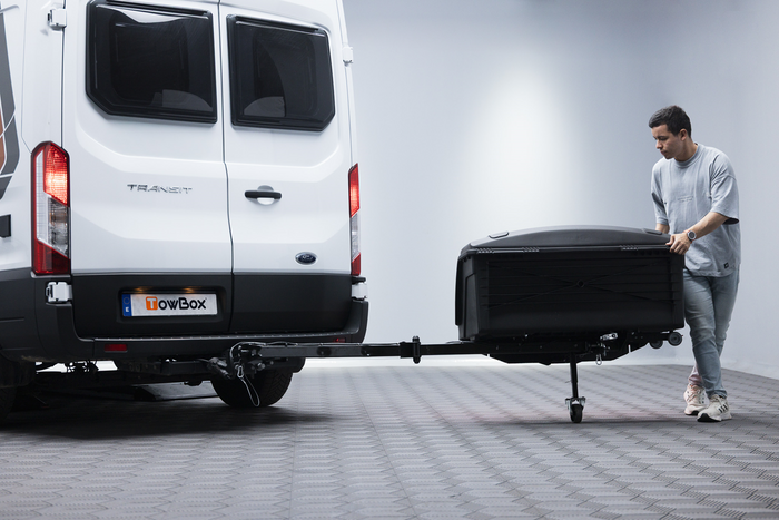 Towbox Camper Alpha zwart LED (lang) - bagagebox voor montage op de trekhaak