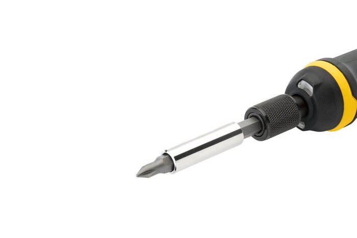 STANLEY 4V schroevendraaier met accu, oplader en bits 