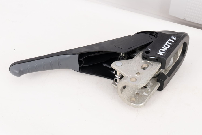 OUTLET KNOTT KS30 kogelkoppeling met stabilisator voor 3000kg aanhangwagen met 50mm buisdissel 85 