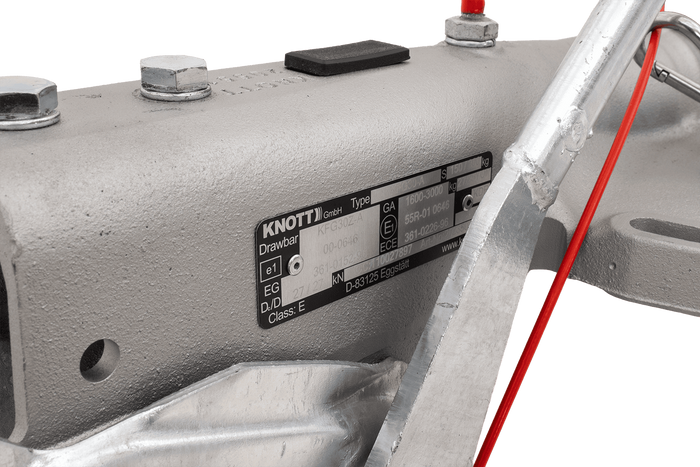 KNOTT oplooprem KFG30A met K35A kogelkoppeling 3000kg met V-dissel