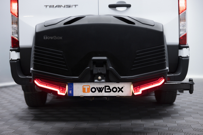 Towbox Camper Alpha zwart LED (lang) - bagagebox voor montage op de trekhaak