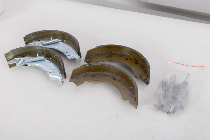 OUTLET Remschoenen voor geremde assen KNOTT 200x50 SET