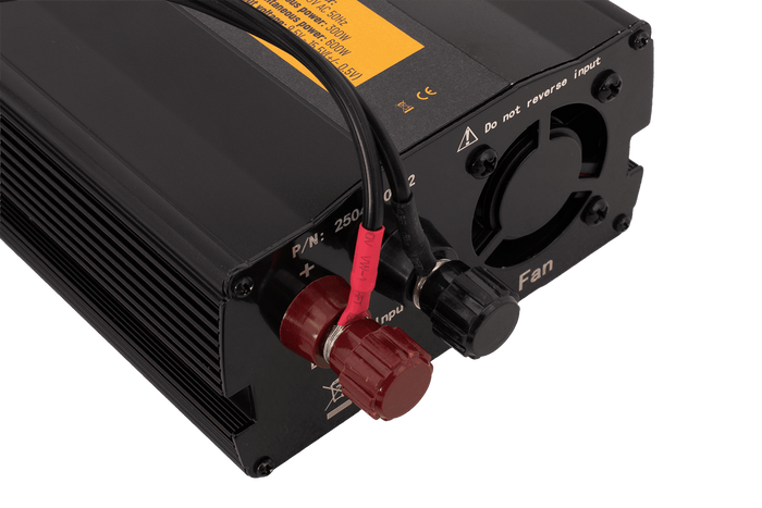 Spanningsomvormer 12V/230V (300/600W) KAMAR E1922