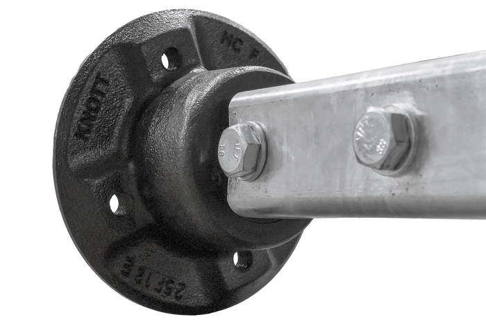 KNOTT VR7 ongeremde starre as met veer voor aanhanger 750 kg 1480 mm 1820 mm 4x100