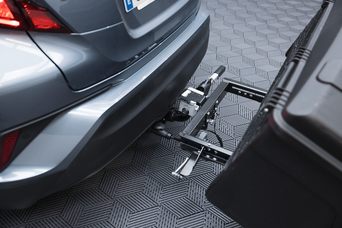Towbox Alpha urban black - trekhaakkoffer, bagagebox voor op de trekhaak