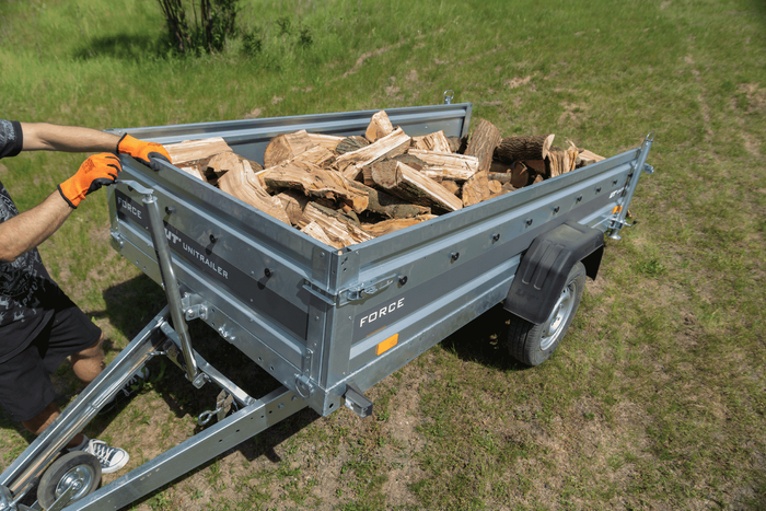 UNITRAILER krukhefsysteem met handgrepen voor het kantelen en lossen van een autotransporter van 1000 kg (500-865 mm).