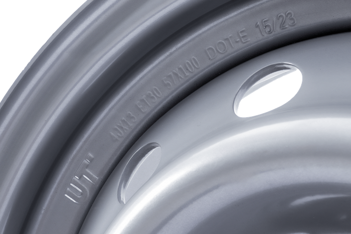 Stalen velg UNITRAILER 4Jx13"H2 4x100 ET 30 voor aanhanger