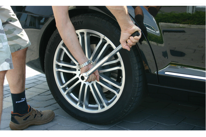 Momentsleutel LAMPA 1/2" 28-210Nm autowielsleutel