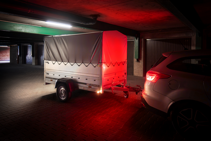 Autoaanhanger 230x125 UNITRAILER GARDEN 230 KIPP met BIS-zijwanden, H-800 frame en grijze afdekking