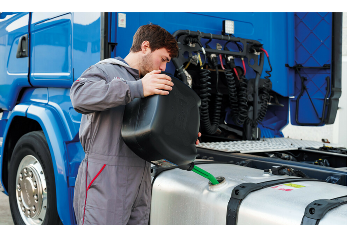 20L LAMPA kunststof jerrycan met trechter