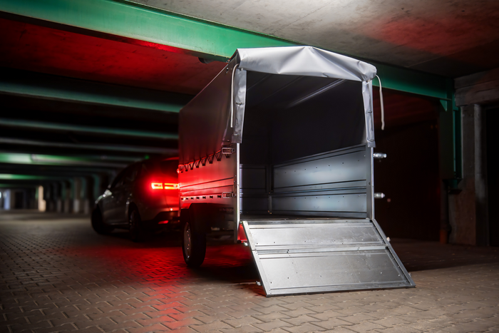 Autoaanhanger 230x125 UNITRAILER GARDEN 230 KIPP met BIS-zijwanden, H-800 frame en grijze afdekking