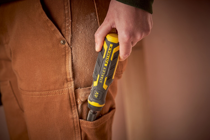 STANLEY 4V schroevendraaier met accu, oplader en bits 