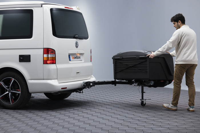 Towbox Camper Alpha zwart (kort) - bagagedrager voor montage op de trekhaak