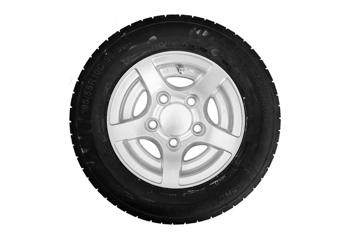 Verstevigd wiel voor aanhangwagen KENDA TIRE 195/55 R10C 98/96N ALU STARCO VELG 6Jx10&quot;H2 5x112 ET:-4