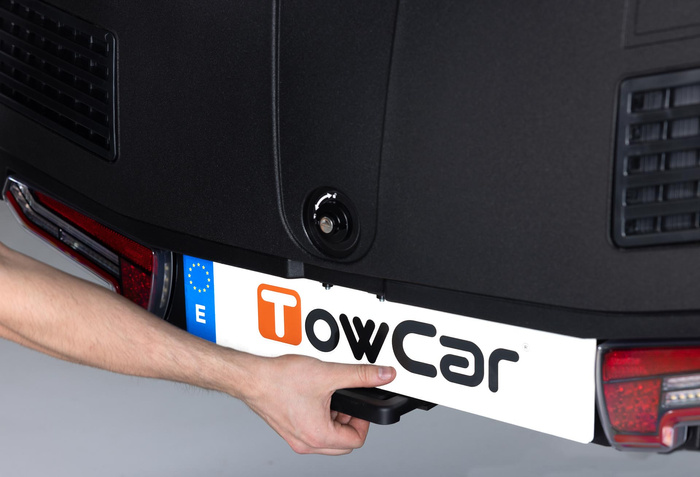 Towbox V3 zwart LED Edition - bagagebox voor op de trekhaak
