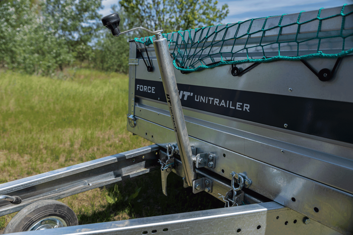UNITRAILER krukhefsysteem met handgrepen voor het kantelen en lossen van een autotransporter van 1000 kg (500-865 mm).